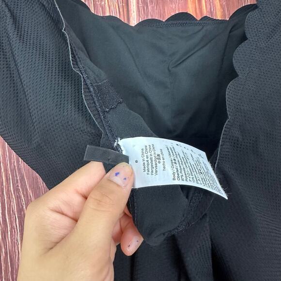 J. Crew Womens Black Scallop Piqué Scoopback One-piece Swim Size 8 - Picture 7 of 8